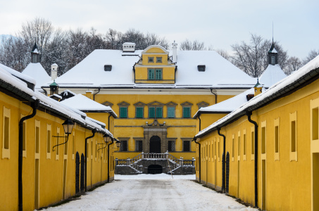 Hellbrunn, Schloss 9739.jpg